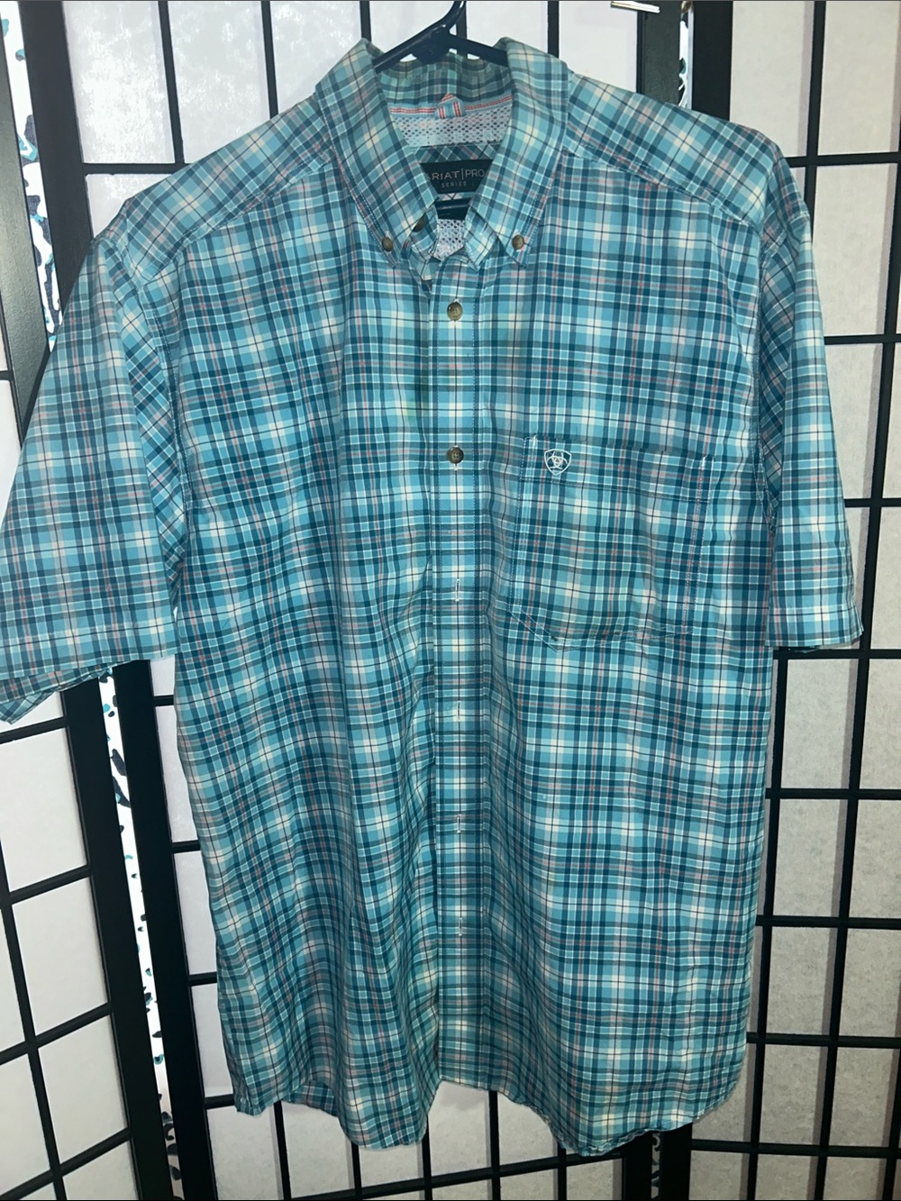 Ariat Pro Series plaid shirt size medium. Excellent condition